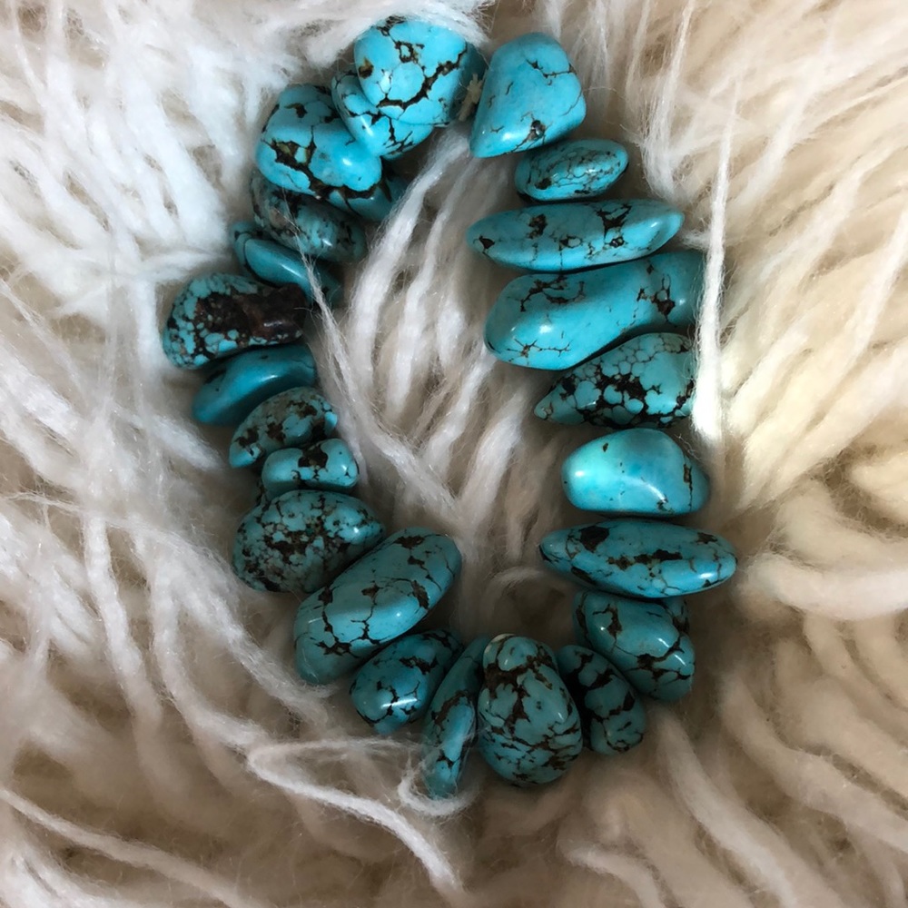 Turquoise Color Genuine Howlite bracelet